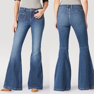 Wrangler® Retro Ladies The Green Jean Victoria Flare Denim Jeans Sz 26